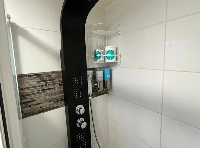 Venetian Walls شقة